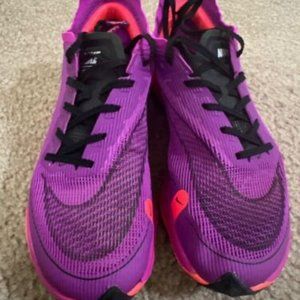 Nike Vaporfly Next 2% - NIKE’S RECORD-SETTING ROAD RACING SHOE